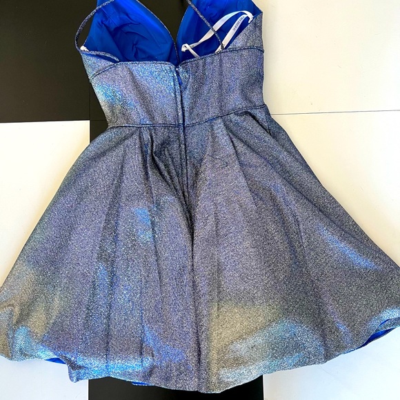 NWT Sherri Hill shimmery Blue party dress- fit and flare. Size 0 - Picture 4 of 14